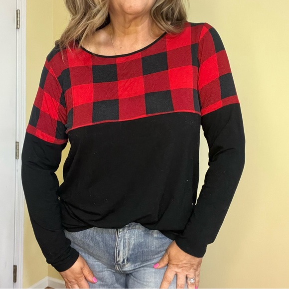 Zenana Outfitters Tops - Zenana Buffalo Plaid Long Sleeve Top Size 2X